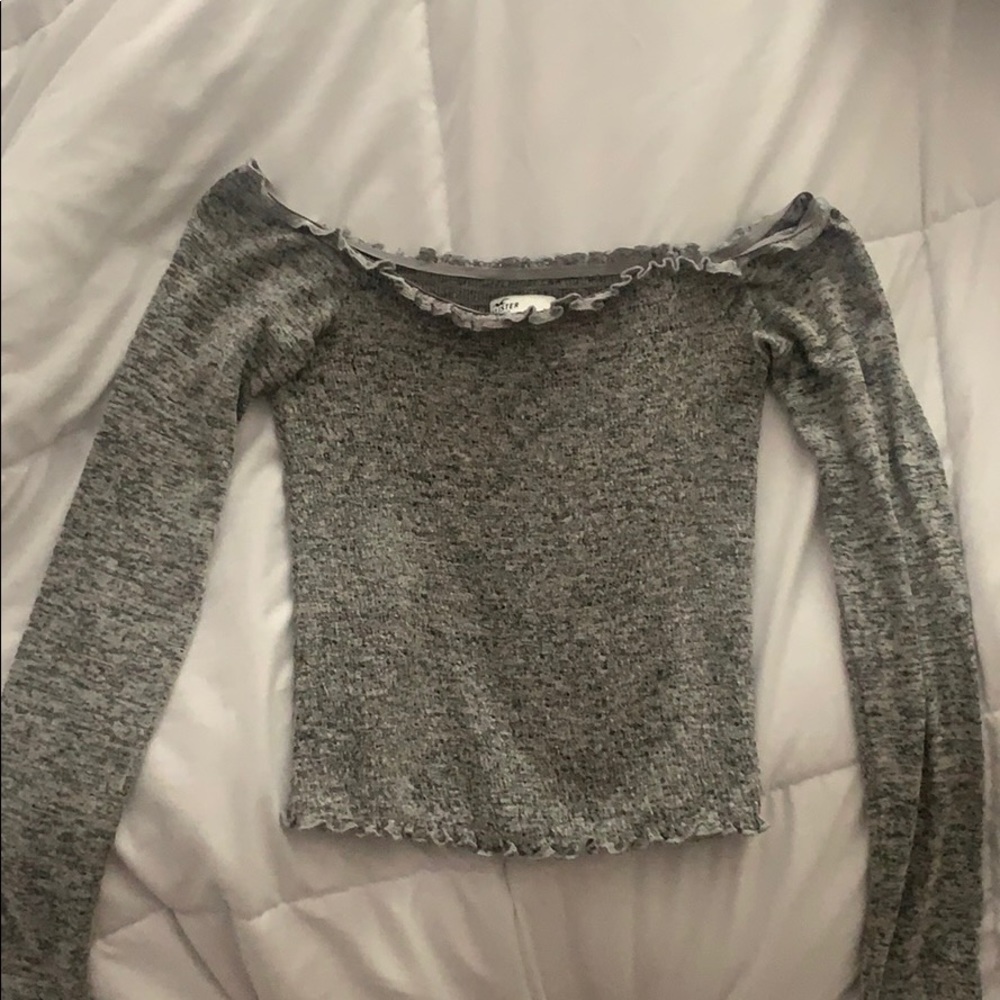 Hollister grey top